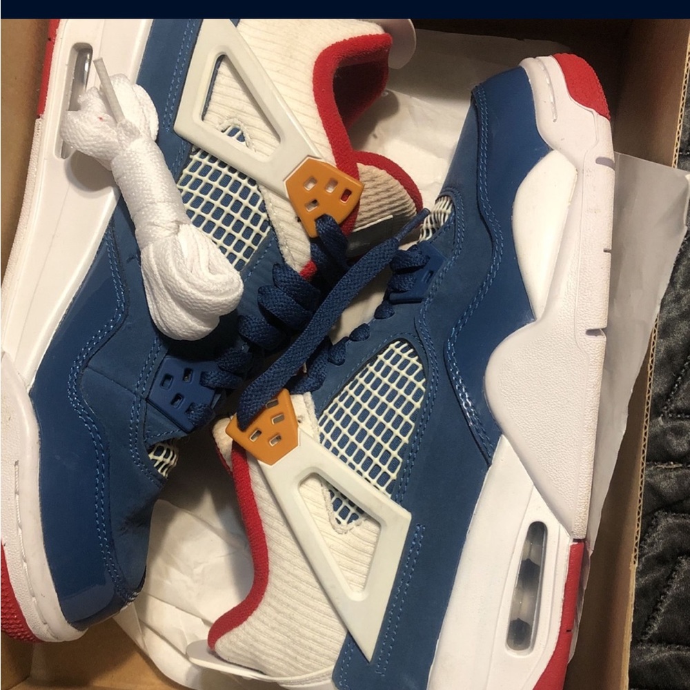 AIR JORDAN 4 RETRO